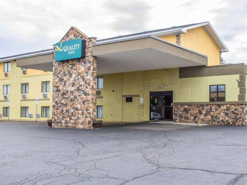 Quality Inn Hall Of Fame Кантон Экстерьер фото
