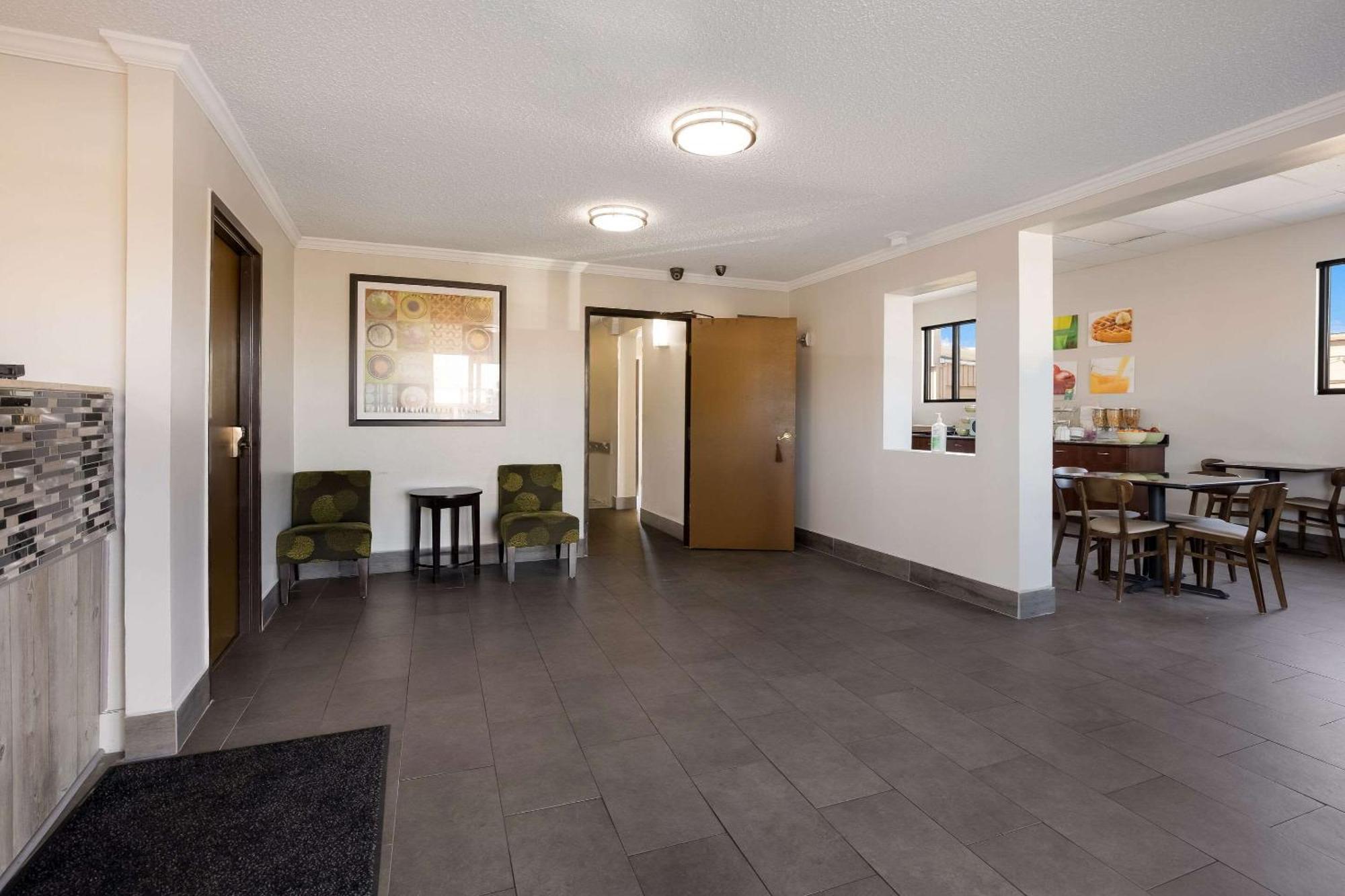 Quality Inn Hall Of Fame Кантон Экстерьер фото